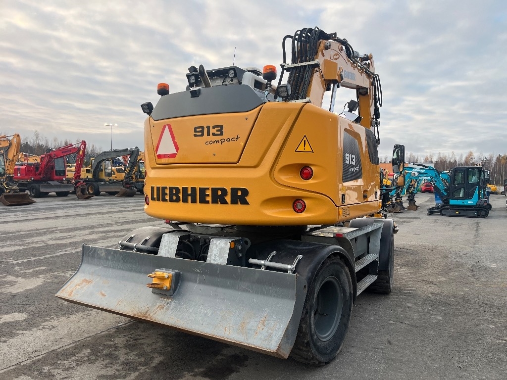 Liebherr 913 compact / Huippu varusteltu! - Wheeled Excavators ...