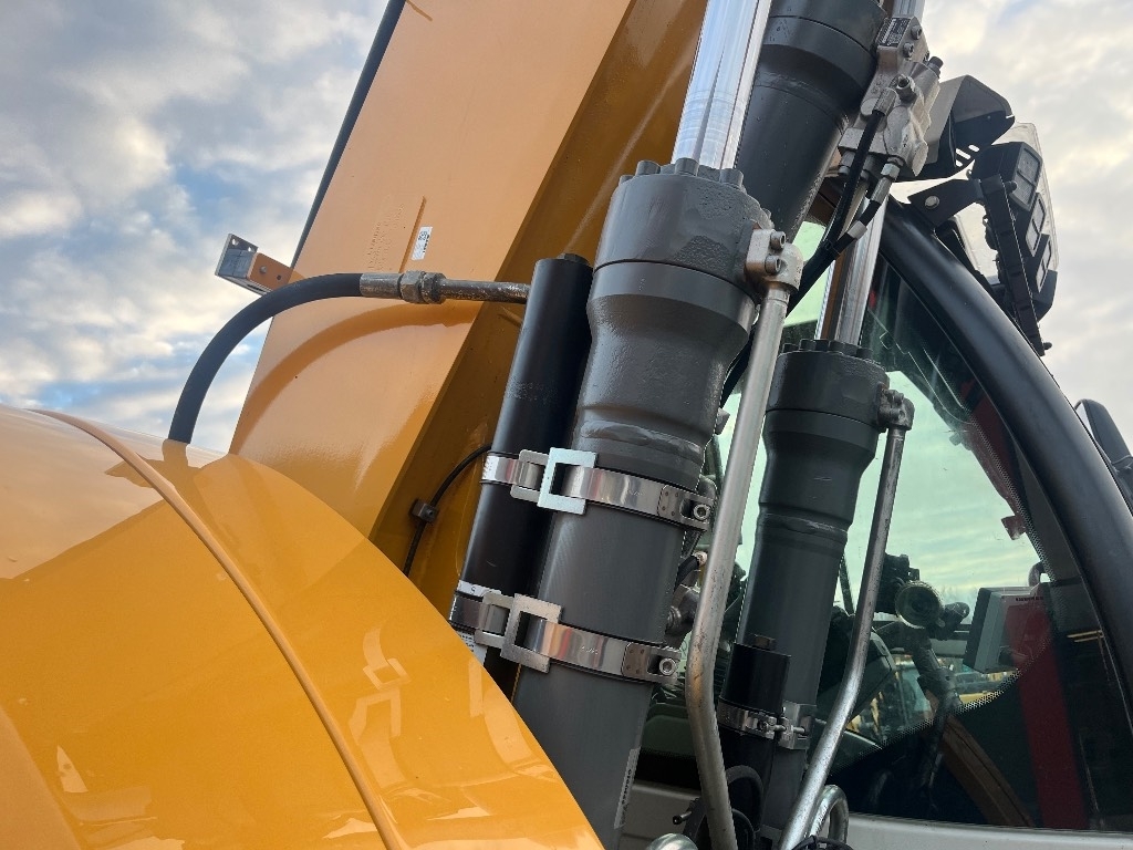Liebherr 913 compact / Huippu varusteltu! - Wheeled Excavators ...