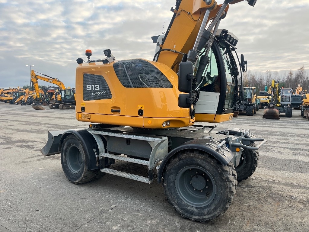 Liebherr 913 compact / Huippu varusteltu! - Wheeled Excavators ...