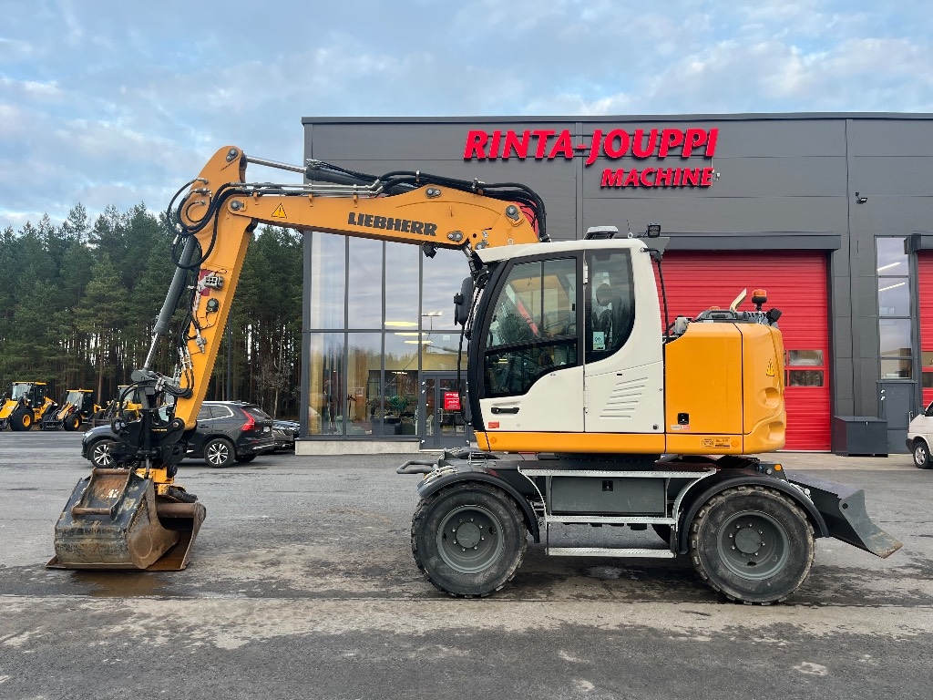 Liebherr 913 compact / Huippu varusteltu! - Wheeled Excavators ...