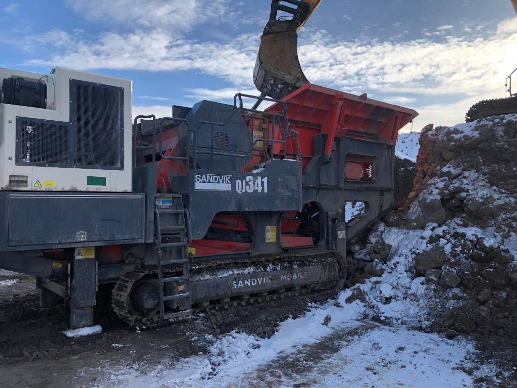 Sandvik QJ 341, Frantoi mobili, Costruzioni