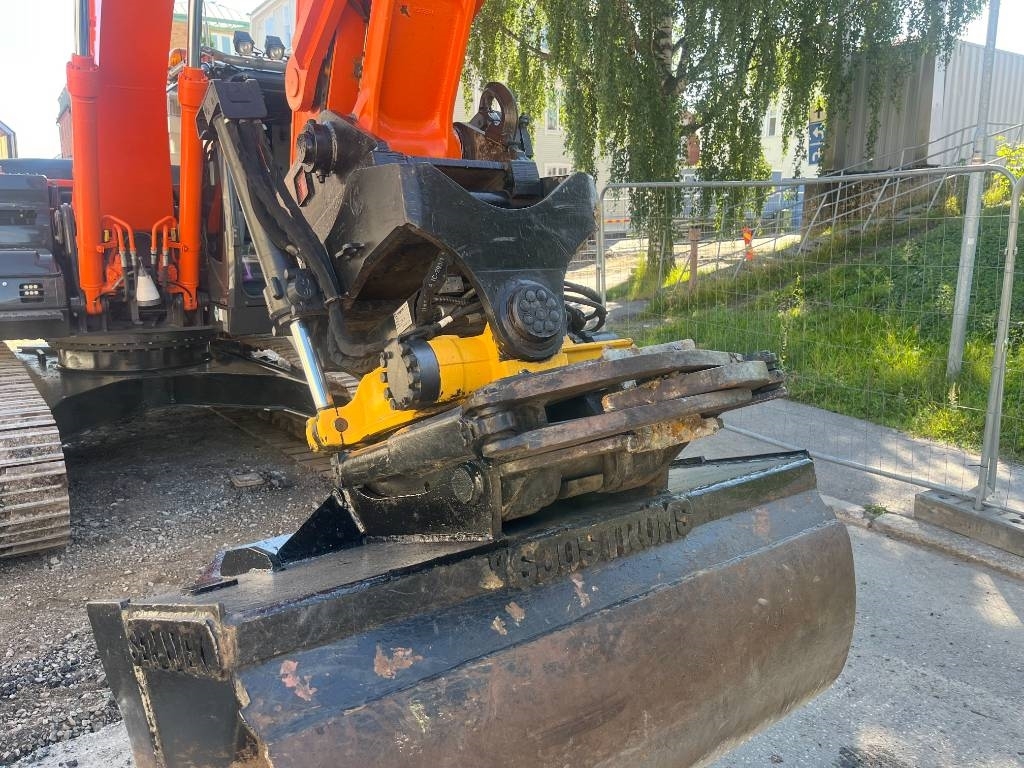 ローカルスタンダード　210 Hitachi ZX 210 | Polar Machine Trading