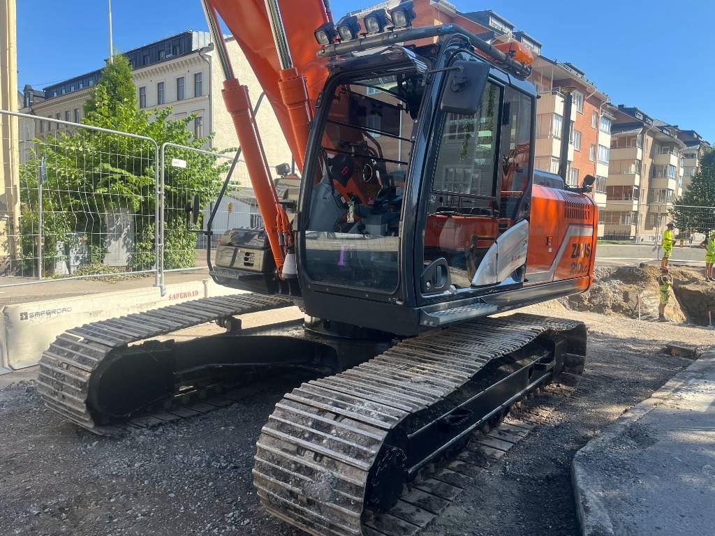 Hitachi ZX 210 | Polar Machine Trading