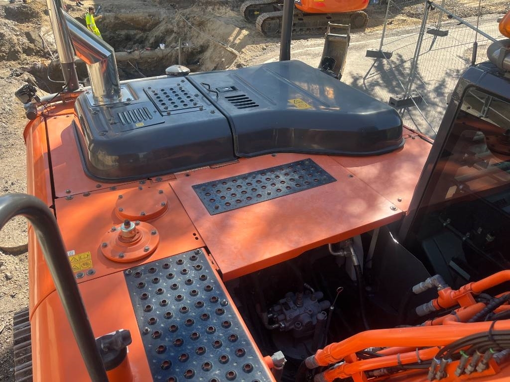 ローカルスタンダード　210 Hitachi ZX 210 | Polar Machine Trading