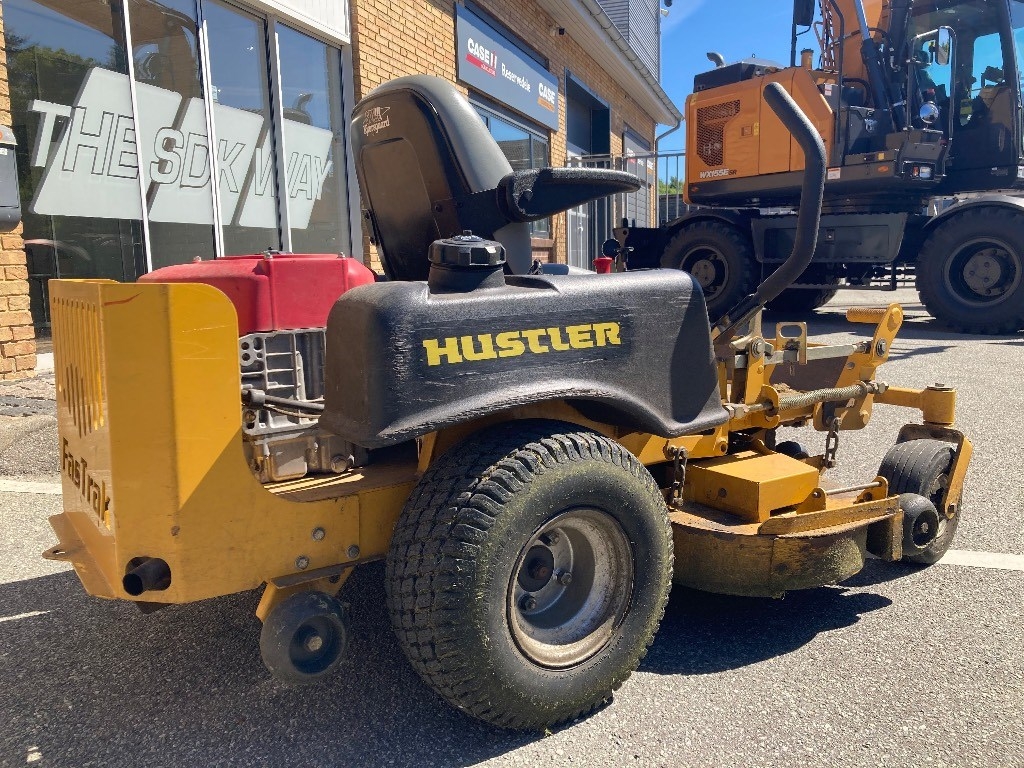 Hustler Fastrak 48
