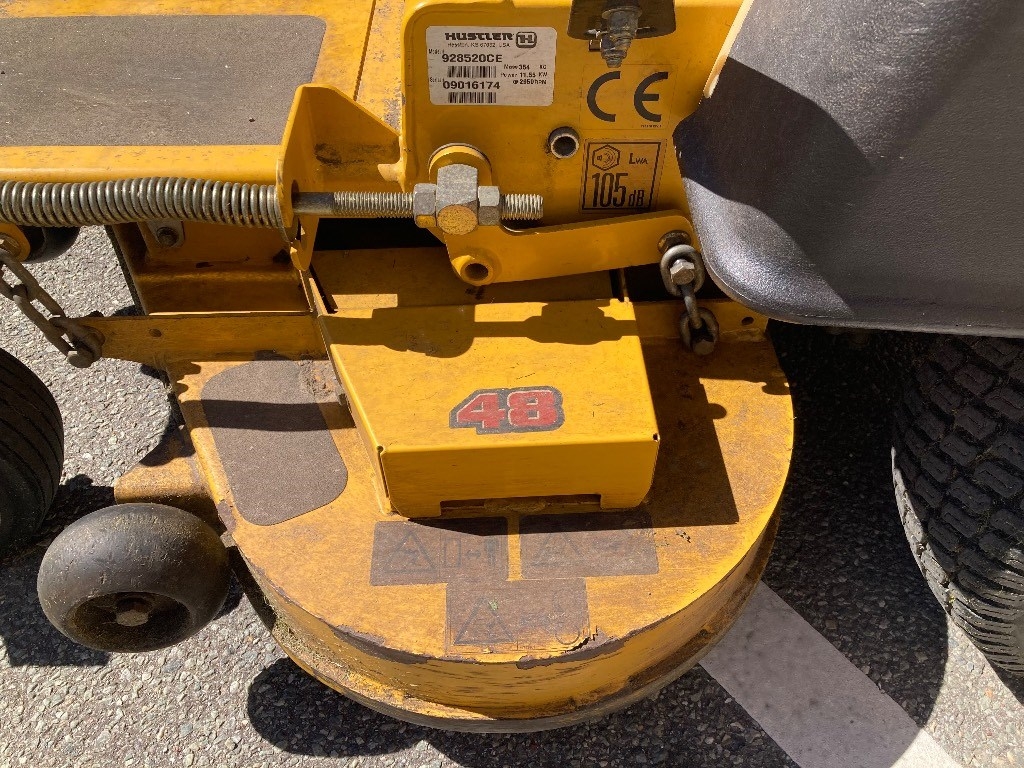 Hustler Fastrak 48