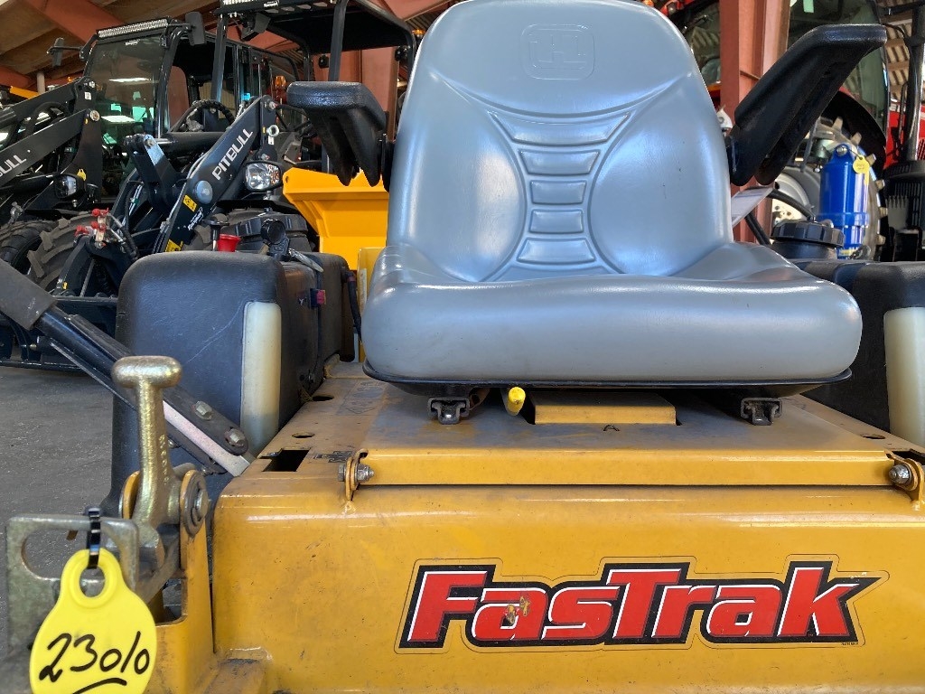 Hustler Fastrak 48