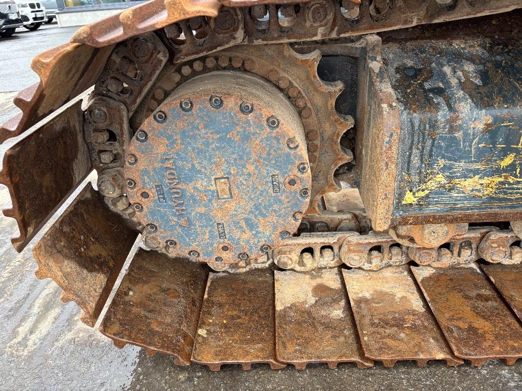 hyundai-hx-235-lcr-myyty-sold,2d0d8195