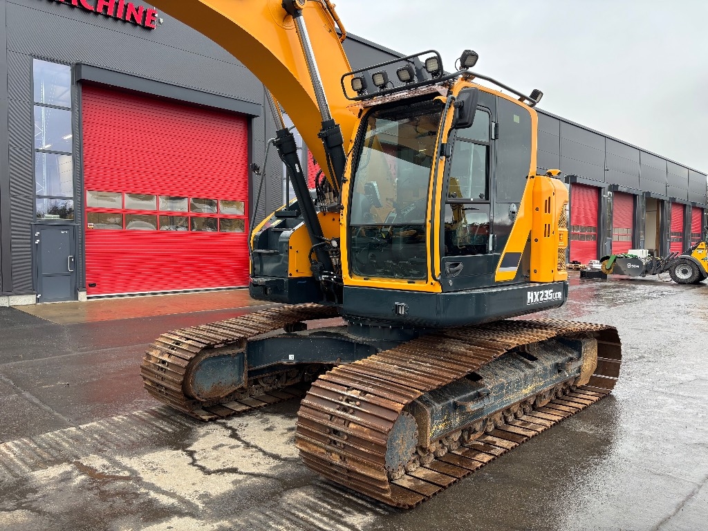hyundai-hx-235-lcr-myyty-sold,c30cf6b7