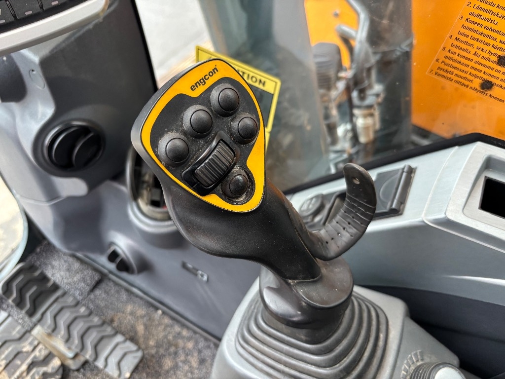 hyundai-hx-235-lcr-myyty-sold,f835d2da