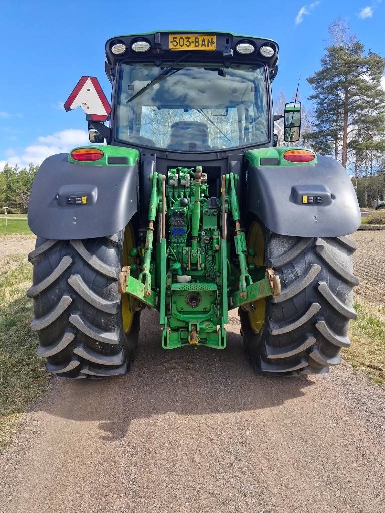 John Deere 6215 R - Traktorit - Maatalous - Wihuri Oy / Witraktor