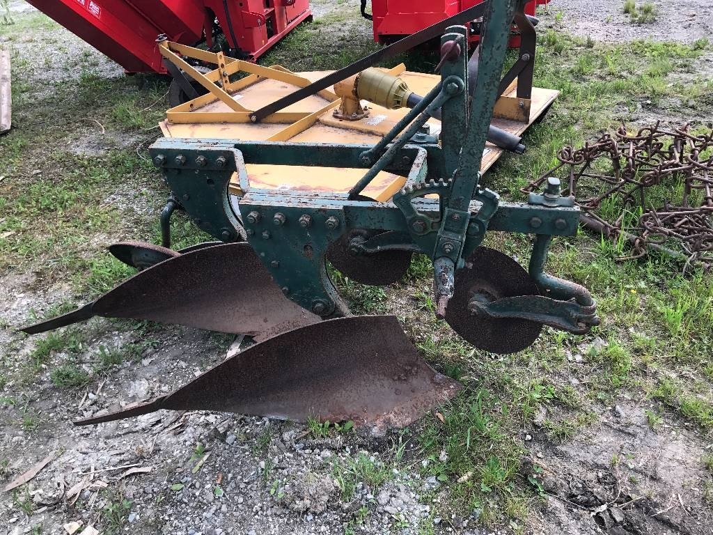 John Deere 2 farrow plow Chisel Plows Agricultural machines
