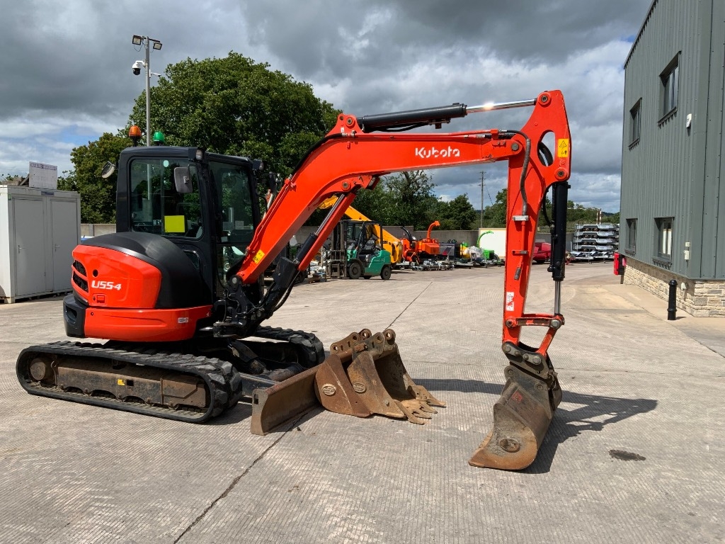 Kubota U 55-4