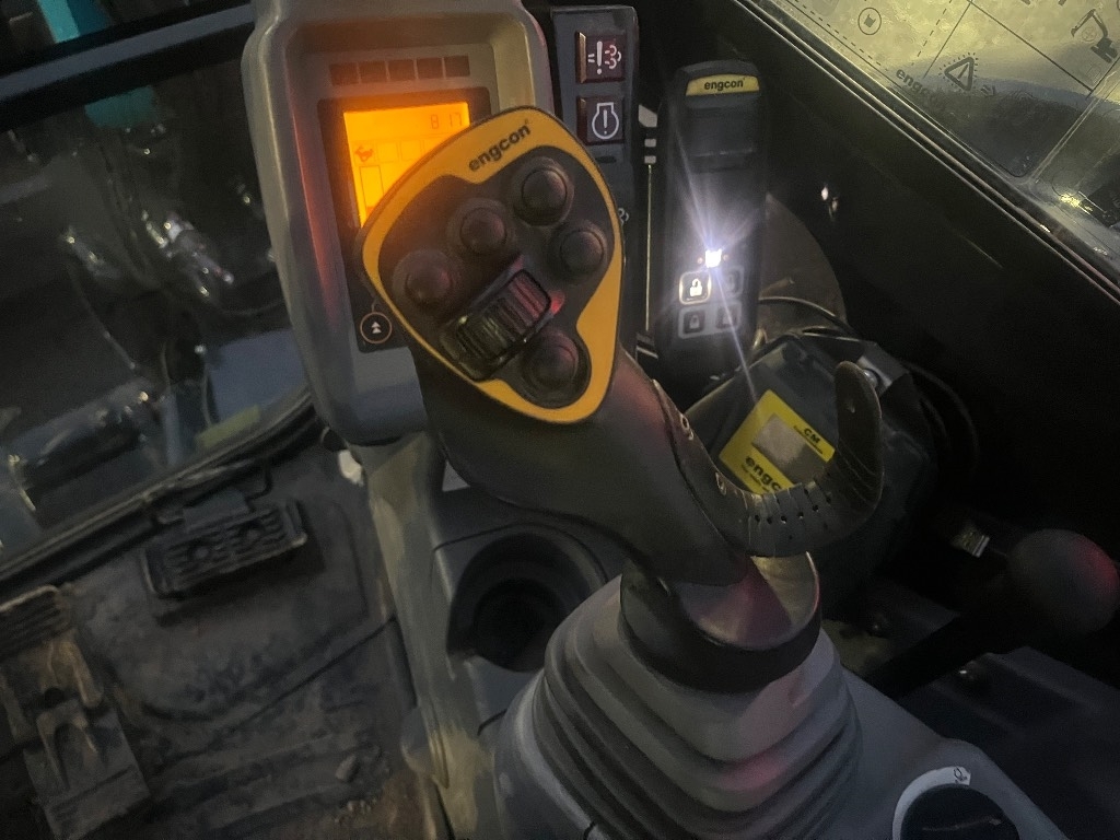 airman-ax-55-engcon-3-kauhaa-r,1b11c4eb