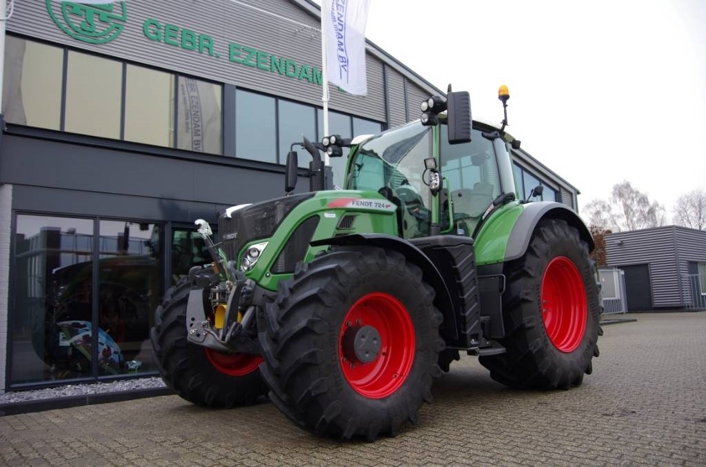 Used Fendt 724 S4 Profi Plus