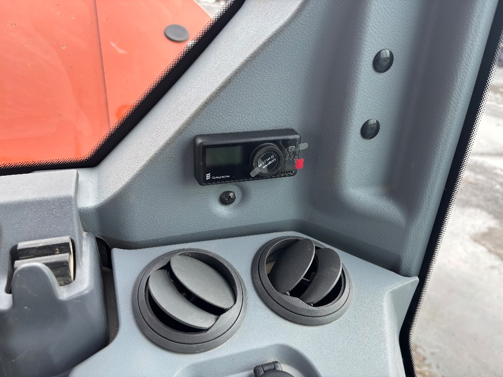 hitachi-zx-225-us-7-engcon-ras,0d367e96