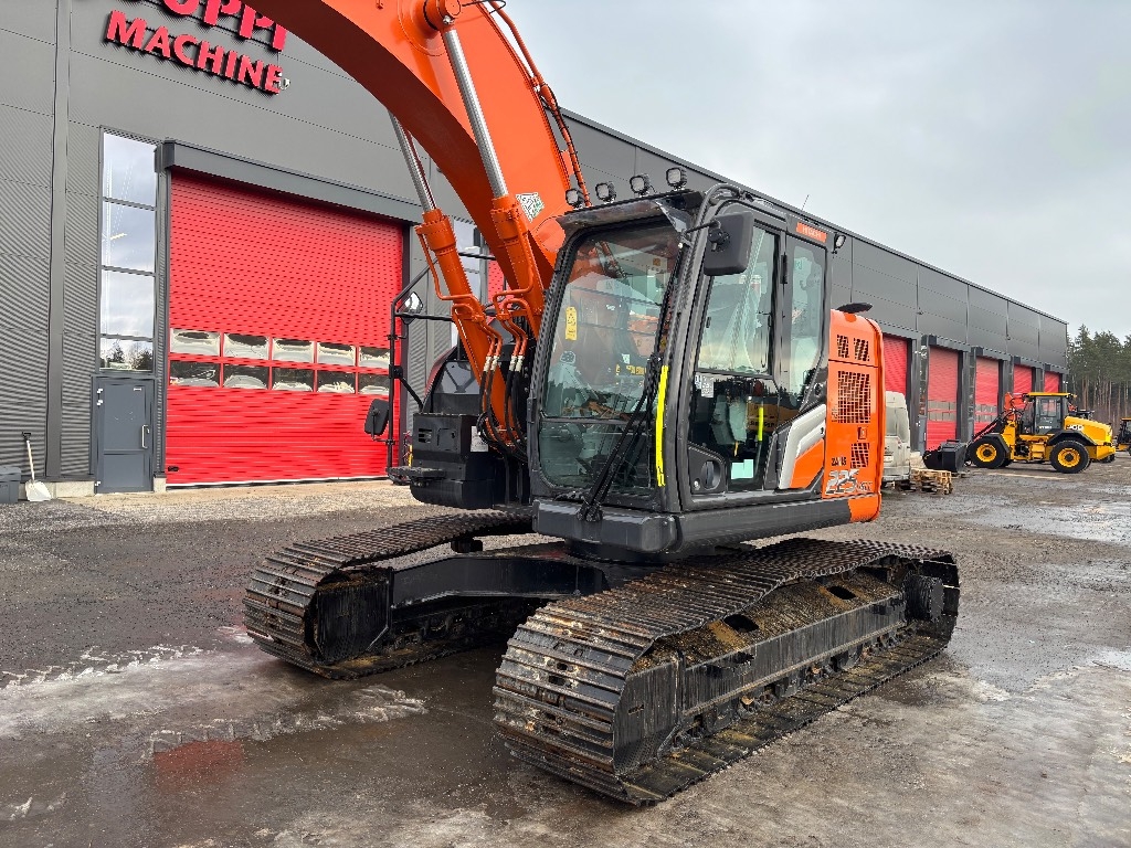 hitachi-zx-225-us-7-engcon-ras,2847b583