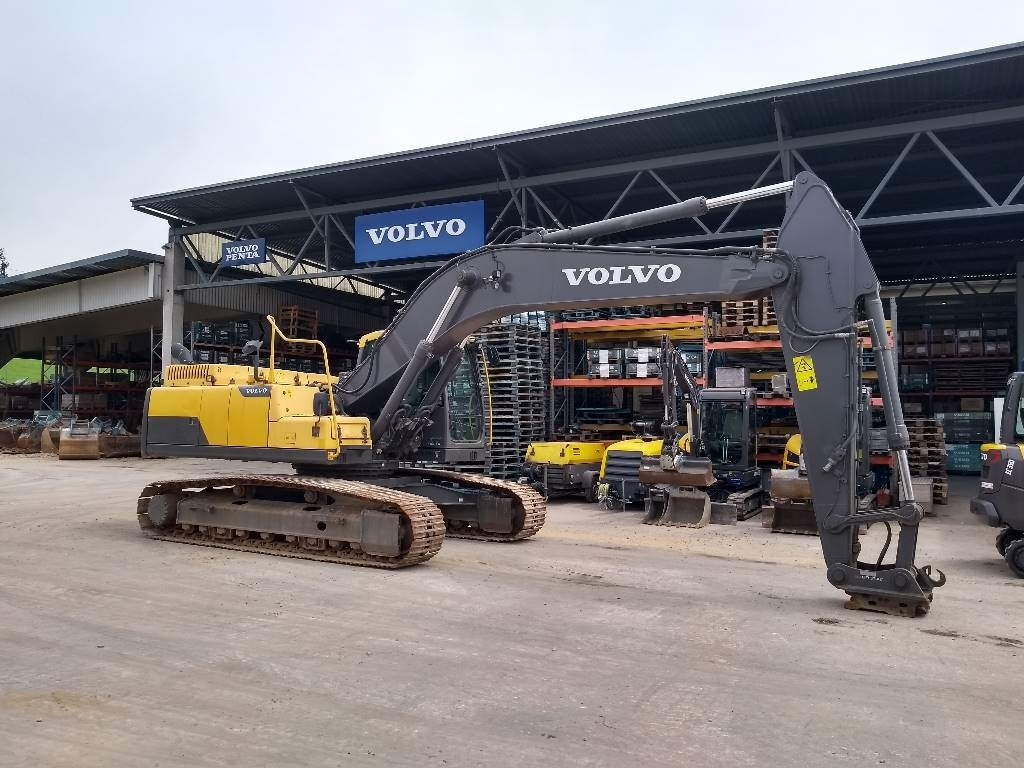 Экскаватор volvo ec250dl