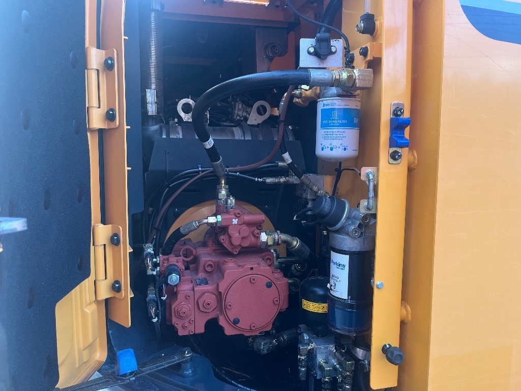 hyundai-hx-130-kallistaja-mets,62e4e1ce