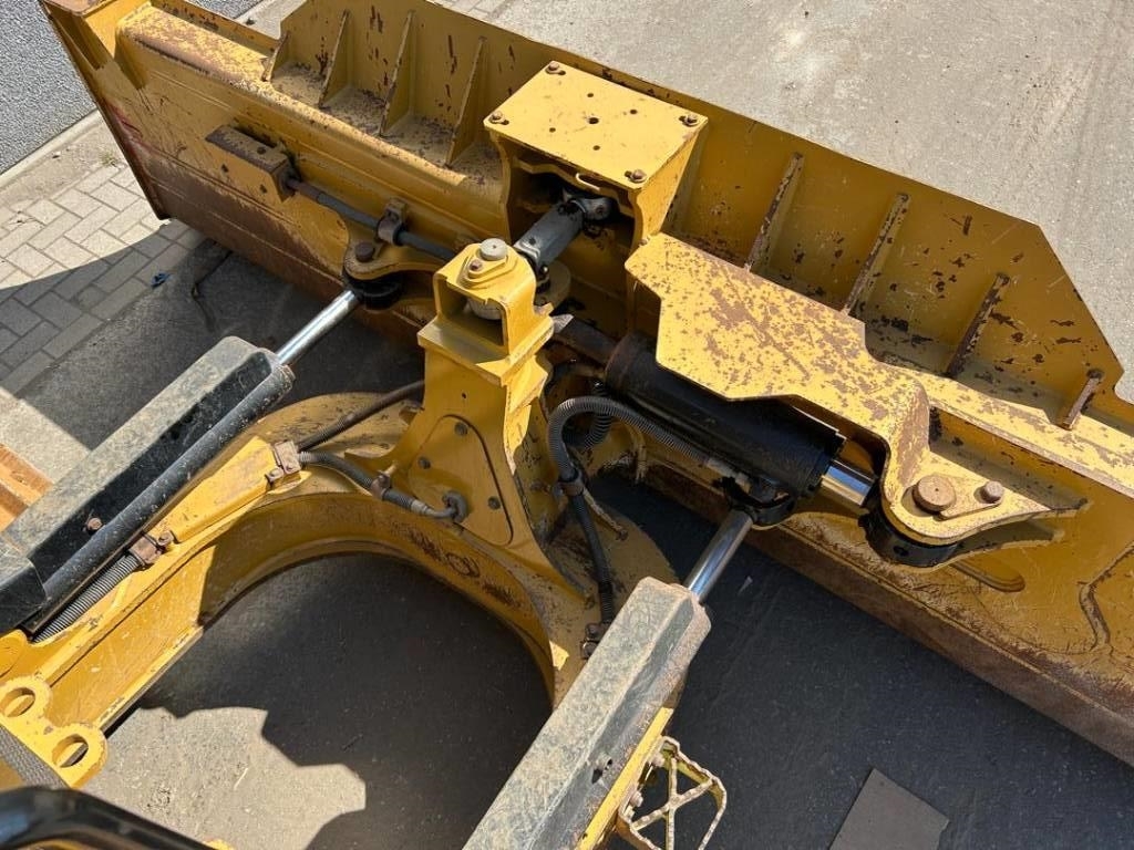 CAT D 5 LGP (new undercarriage + ripper)