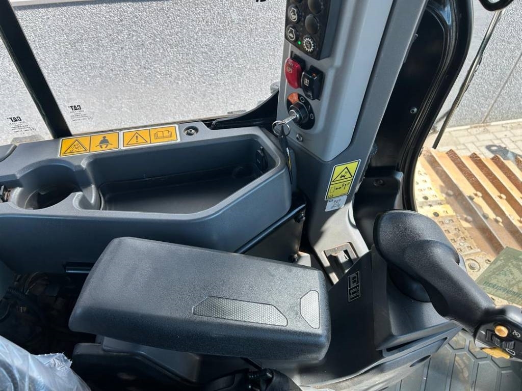 CAT D 5 LGP (new undercarriage + ripper)