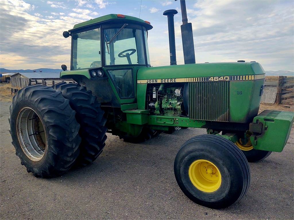John Deere 4640