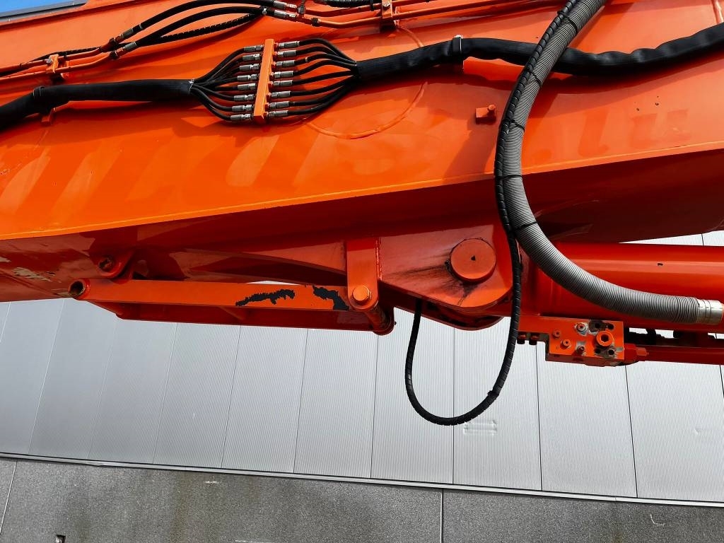 Hitachi ZX 470 LCD - 3 (25m high reach demolition)