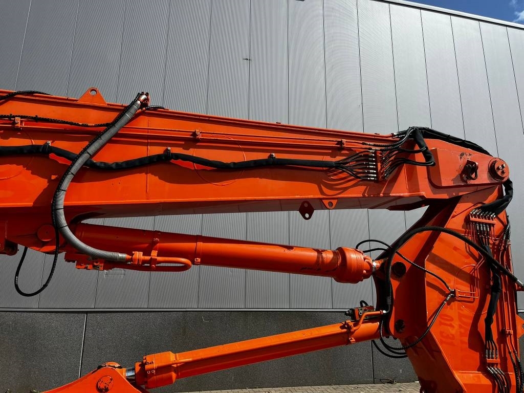 Hitachi ZX 470 LCD - 3 (25m high reach demolition)