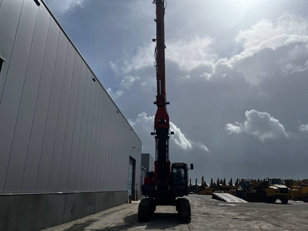 Hitachi ZX 470 LCD - 3 (25m high reach demolition)