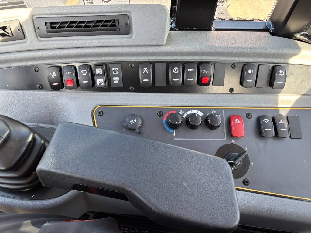 jcb-409-uusi-kayttamaton-takuu,9465ab62