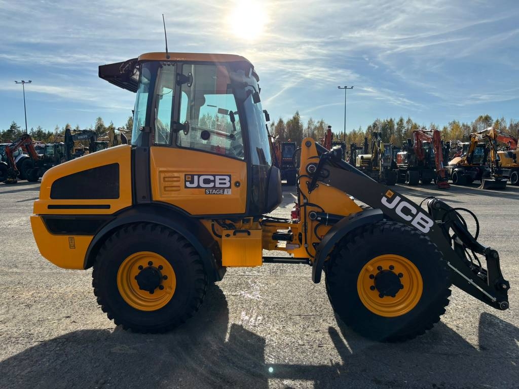 jcb-409-uusi-kayttamaton-takuu,dfaace91