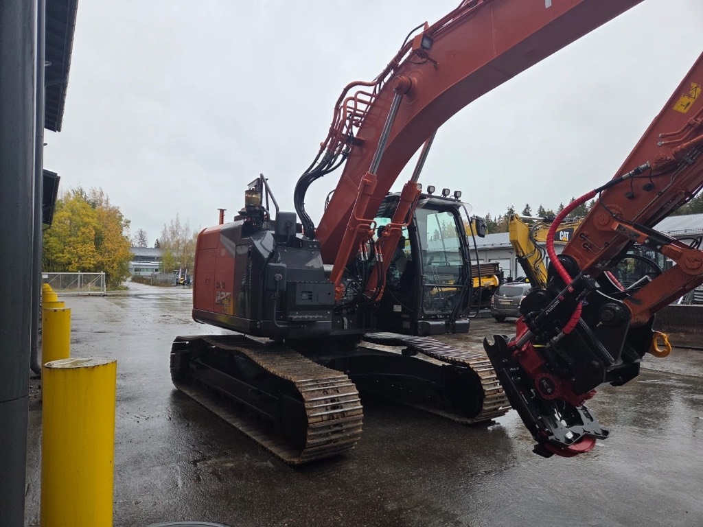 hitachi-zx-225-usr-lc-7-pyorit,a74dde75