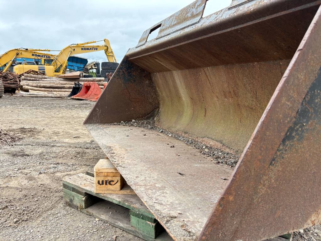 Attachment Sales Bucket
