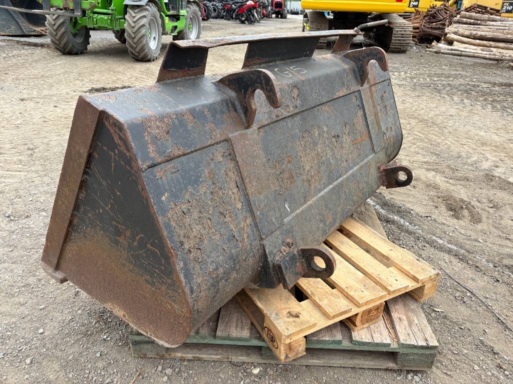 Attachment Sales Bucket