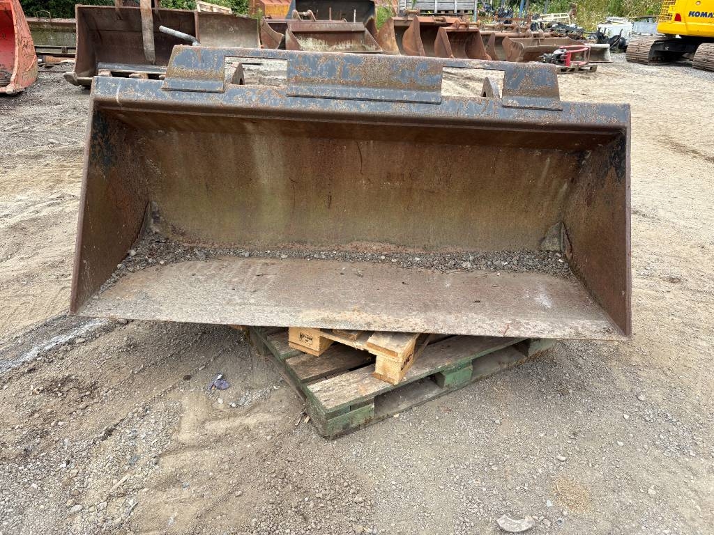 Attachment Sales Bucket
