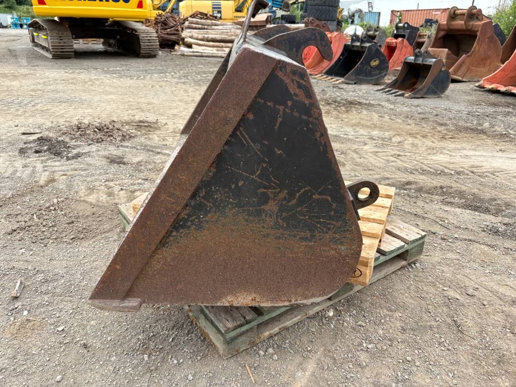 Attachment Sales Bucket