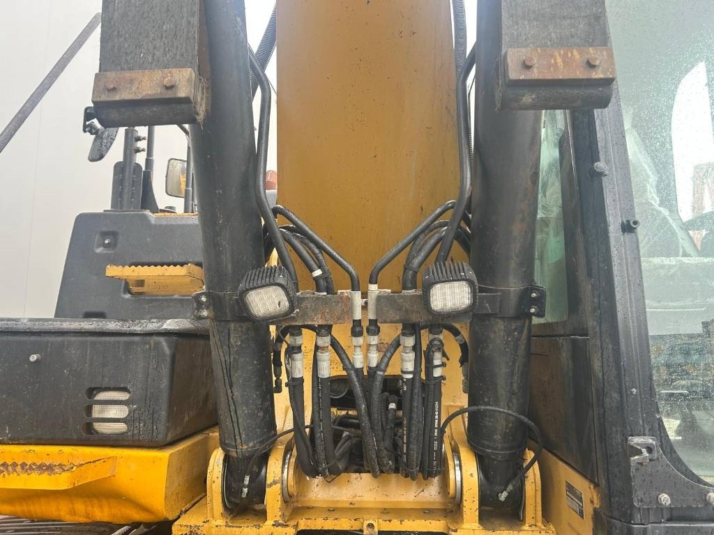 CAT 329 EL (epiroc hammer included)
