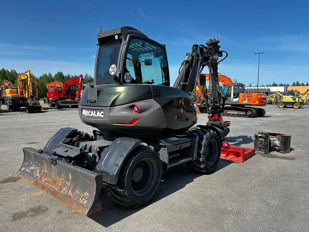 mecalac-7-mwr-huippu-varusteil,0c84583f