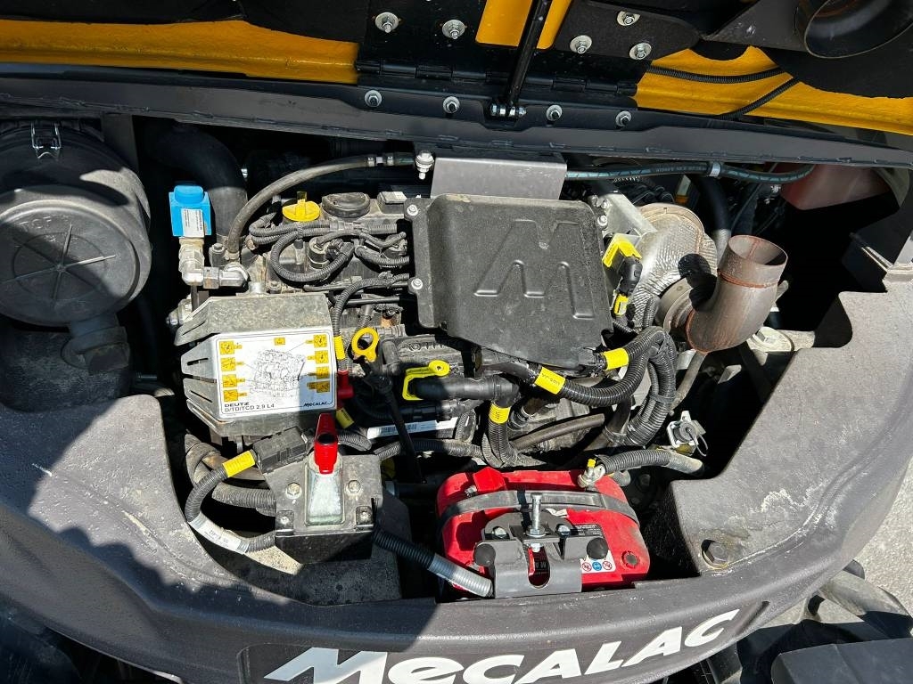 mecalac-7-mwr-huippu-varusteil,11d38d8f