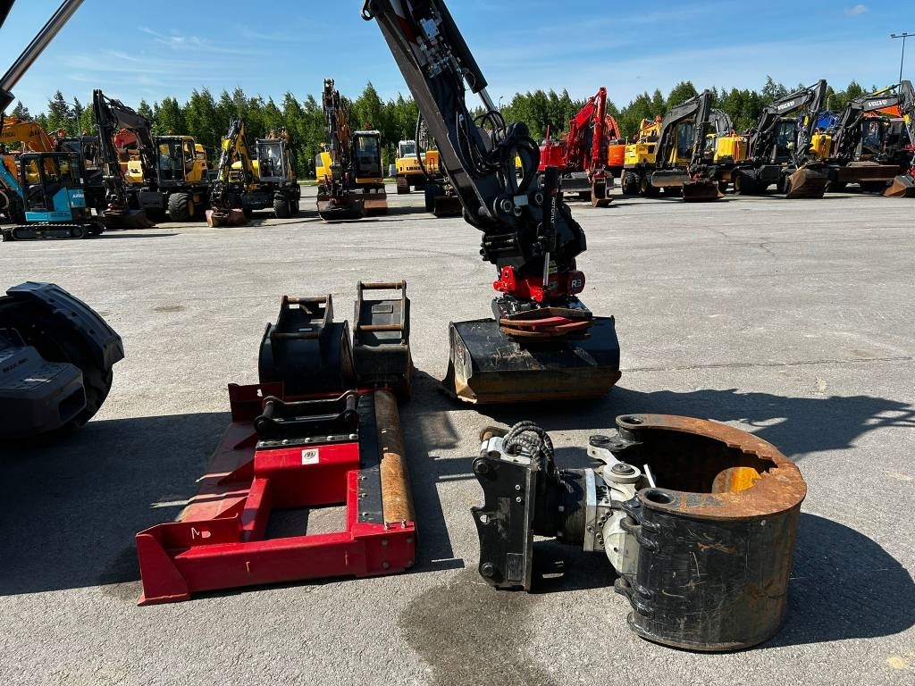 mecalac-7-mwr-huippu-varusteil,62d80790