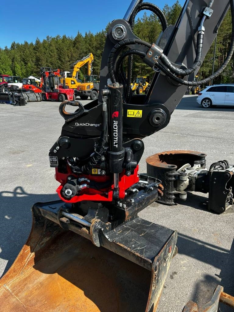 mecalac-7-mwr-huippu-varusteil,6317e34a