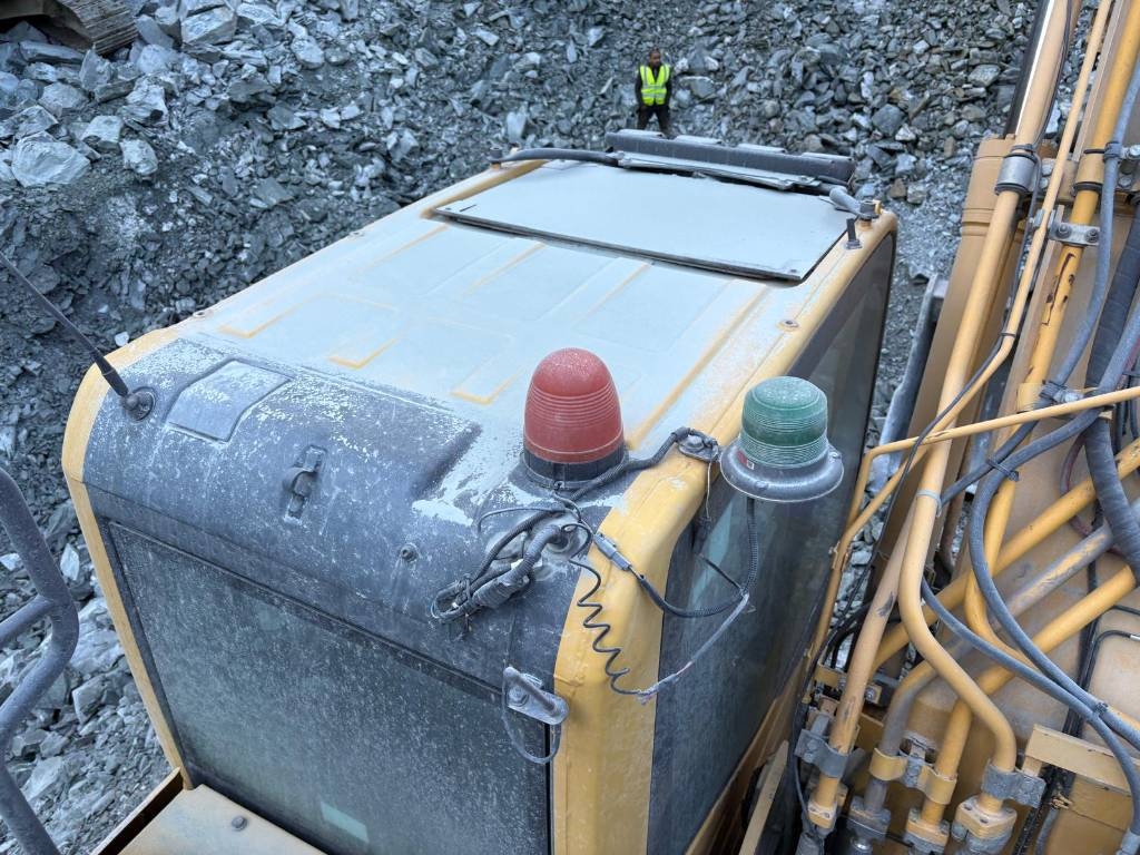 Komatsu PC360LC-10