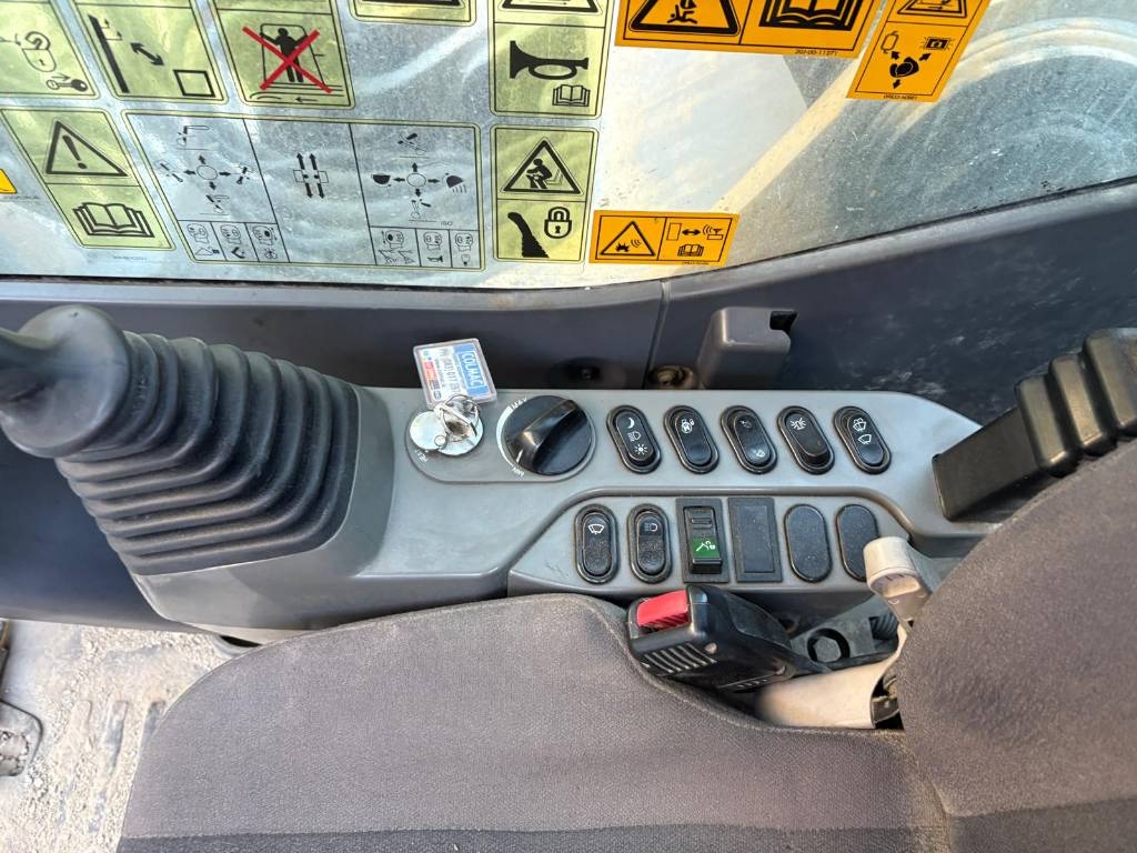 Komatsu PC360LC-10