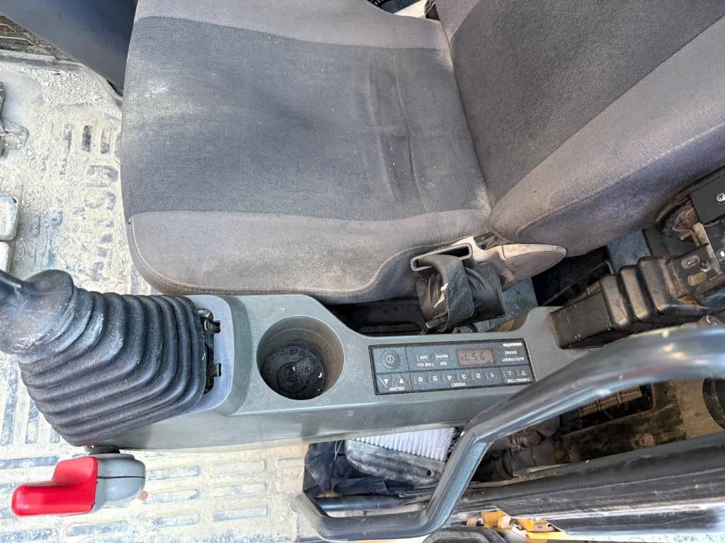 Komatsu PC360LC-10