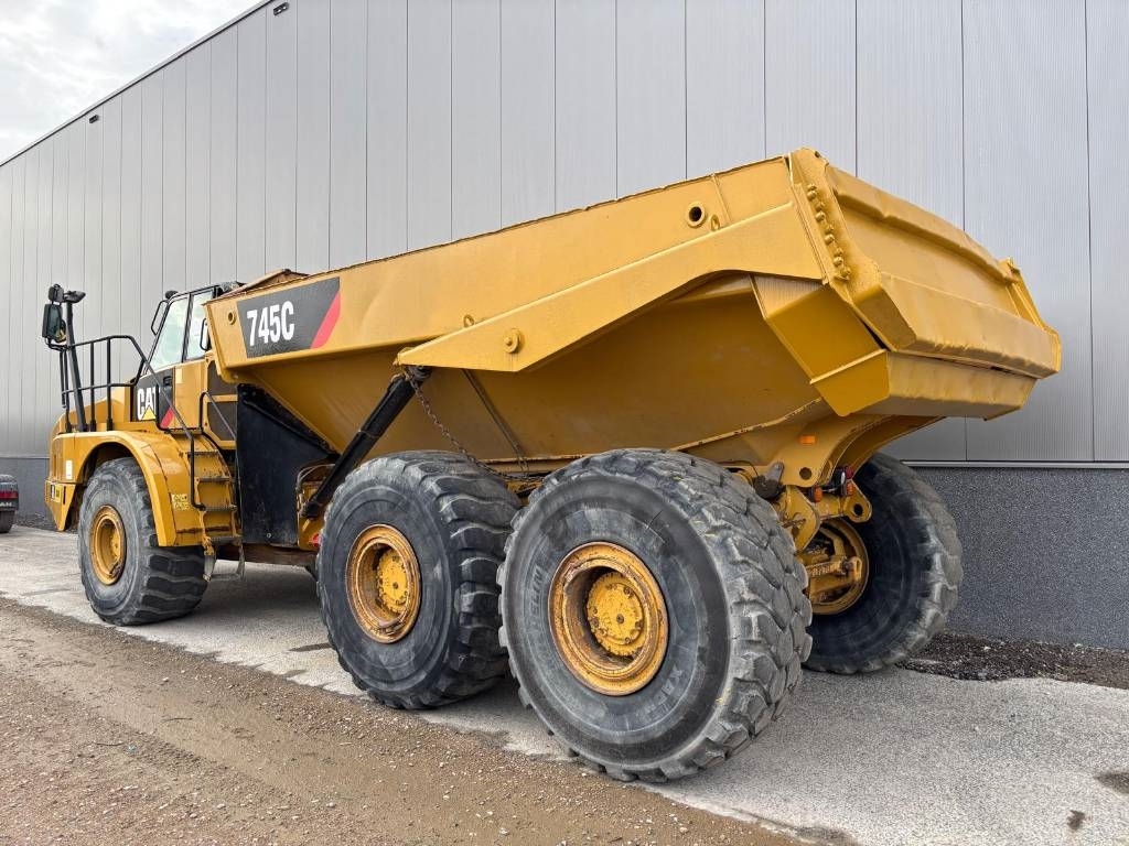 CAT 745 C