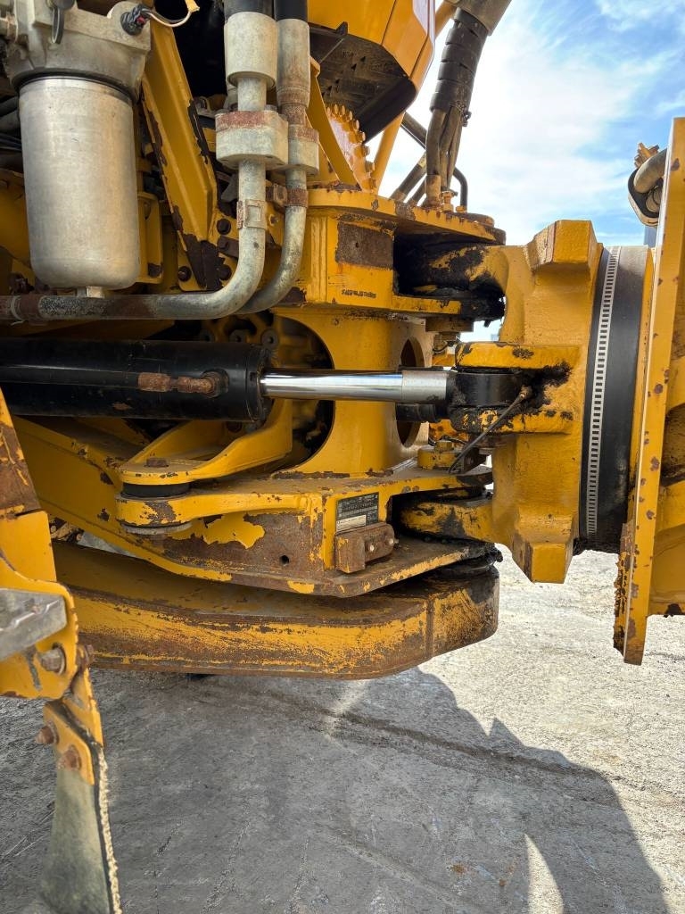 CAT 745 C