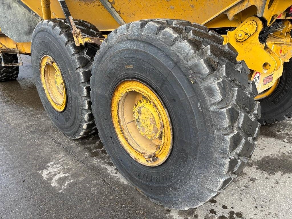 Bell B 30 E (New tyres)