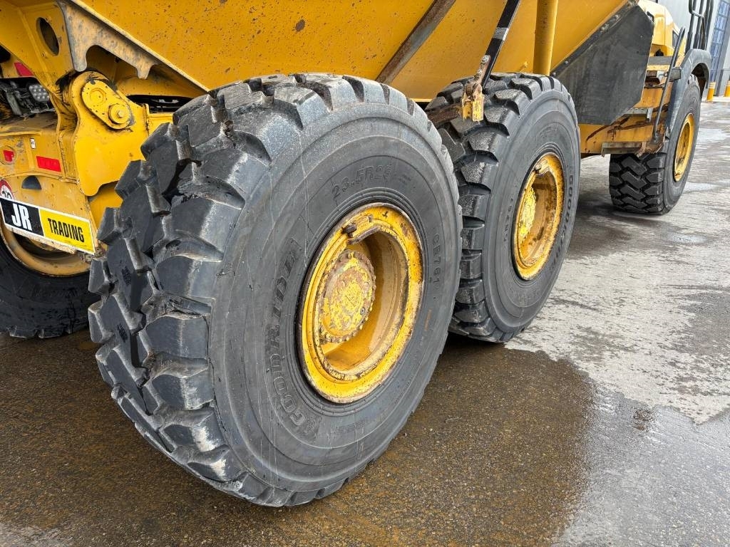 Bell B 30 E (New tyres)