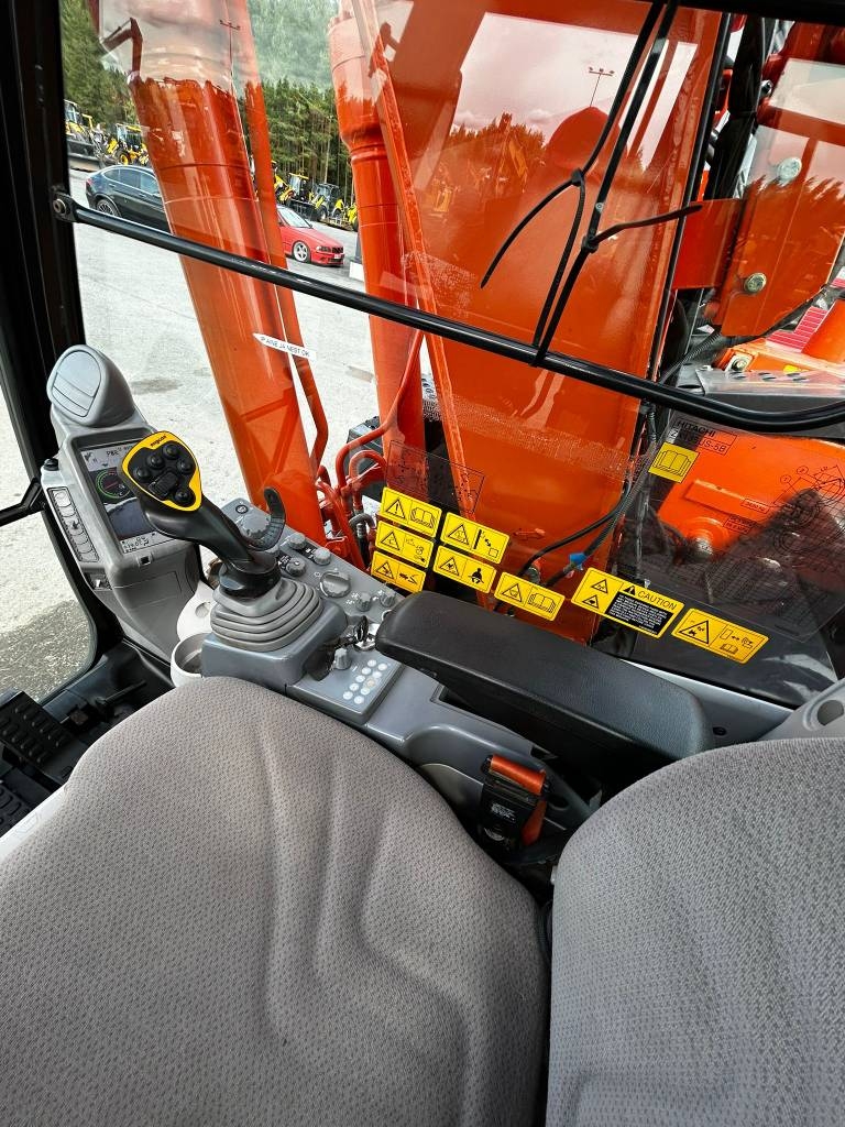 hitachi-zx-135-us-5-b-engcon-r,2910db9d