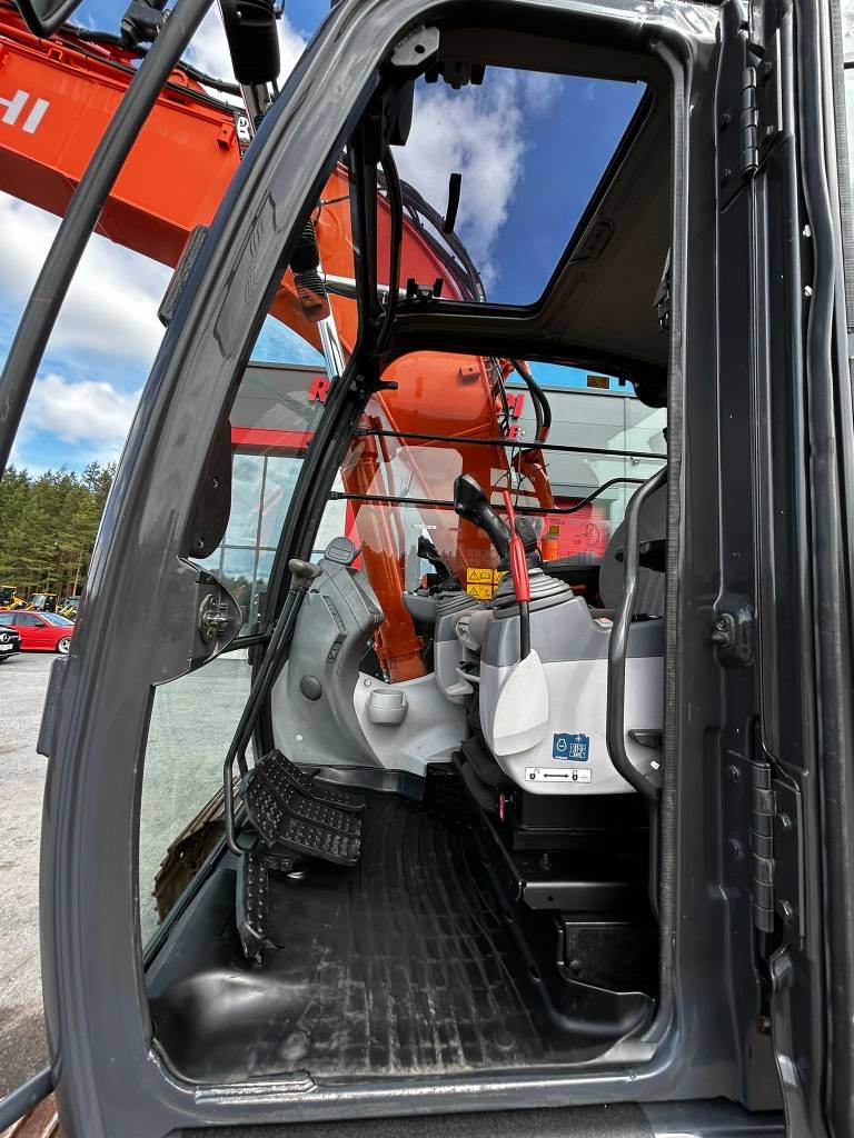 hitachi-zx-135-us-5-b-engcon-r,429e4f2f